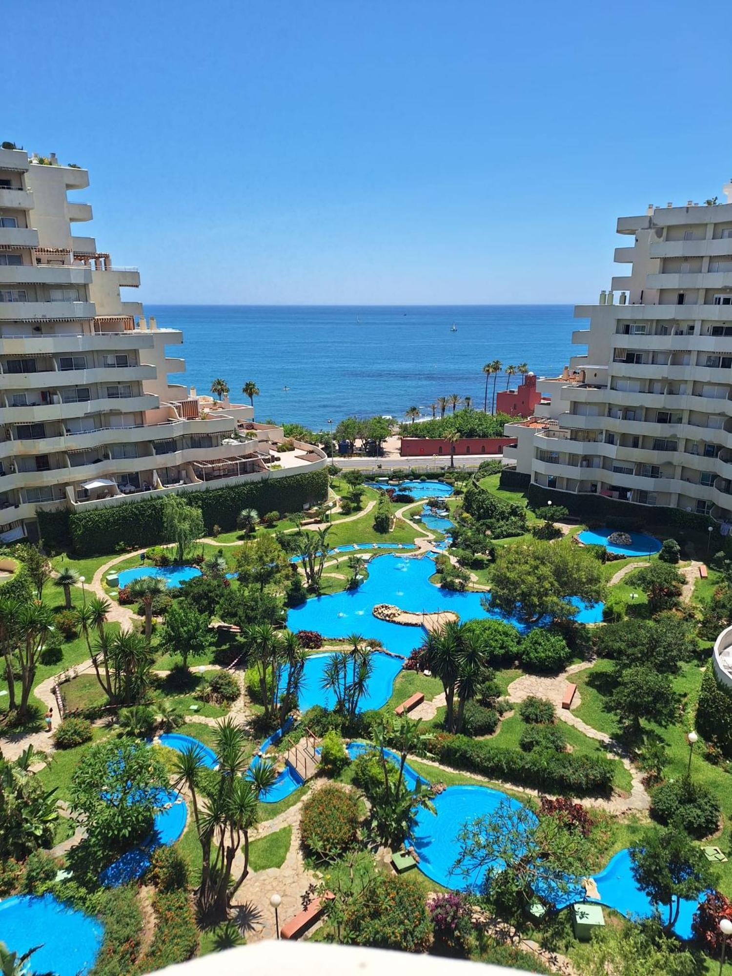 Casa Oasis Benalbeach Benalmadena Exterior photo